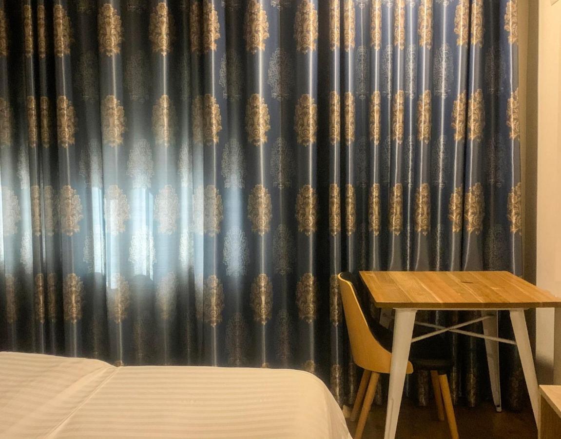 Park Hotel Tirana Yzberish Экстерьер фото