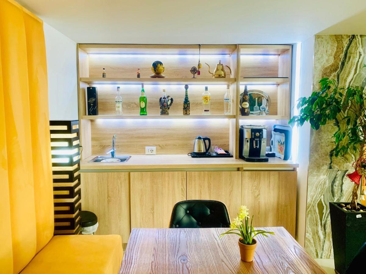 Park Hotel Tirana Yzberish Экстерьер фото