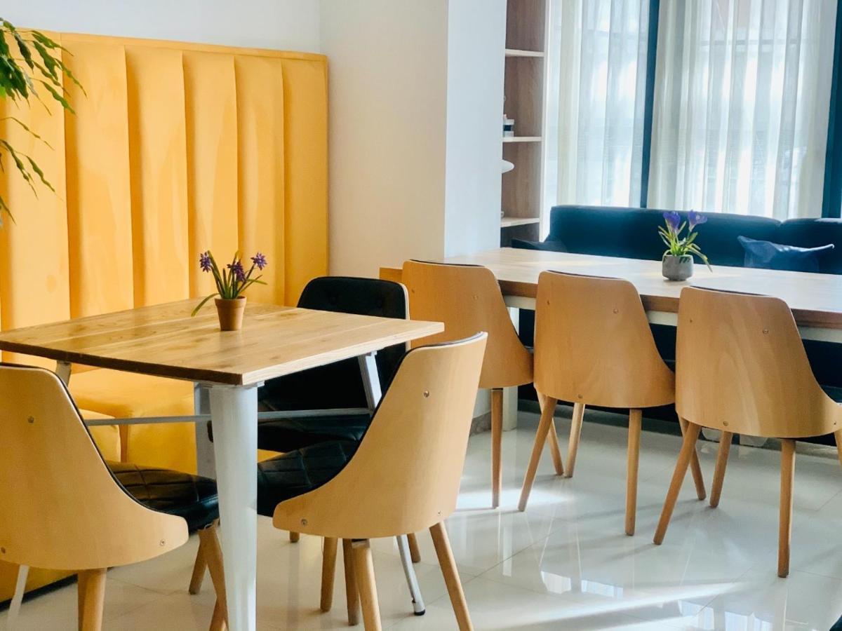 Park Hotel Tirana Yzberish Экстерьер фото