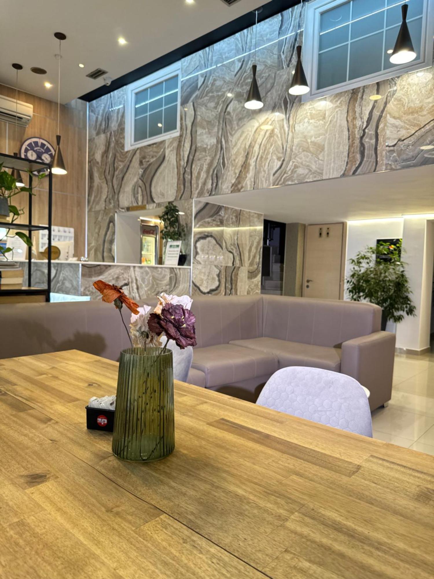 Park Hotel Tirana Yzberish Экстерьер фото