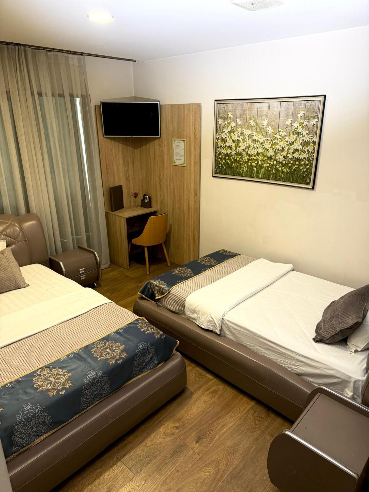 Park Hotel Tirana Yzberish Экстерьер фото