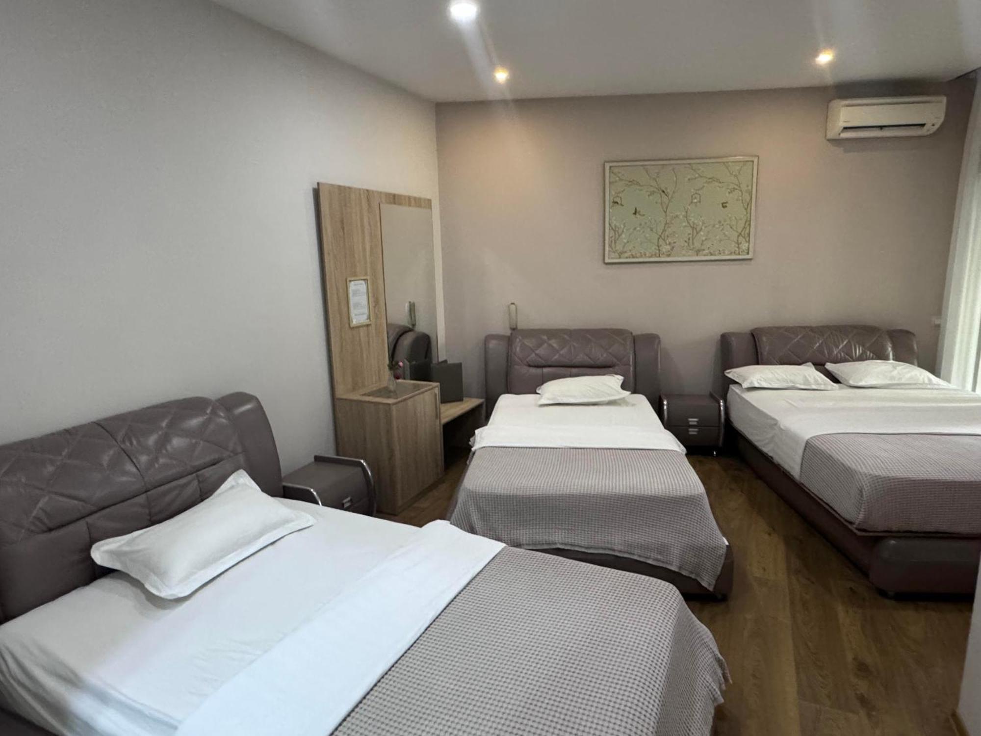 Park Hotel Tirana Yzberish Экстерьер фото
