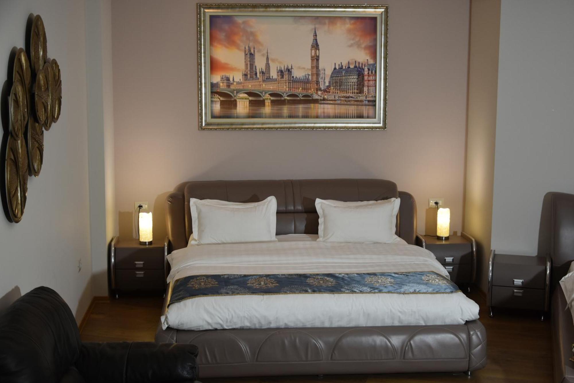 Park Hotel Tirana Yzberish Экстерьер фото