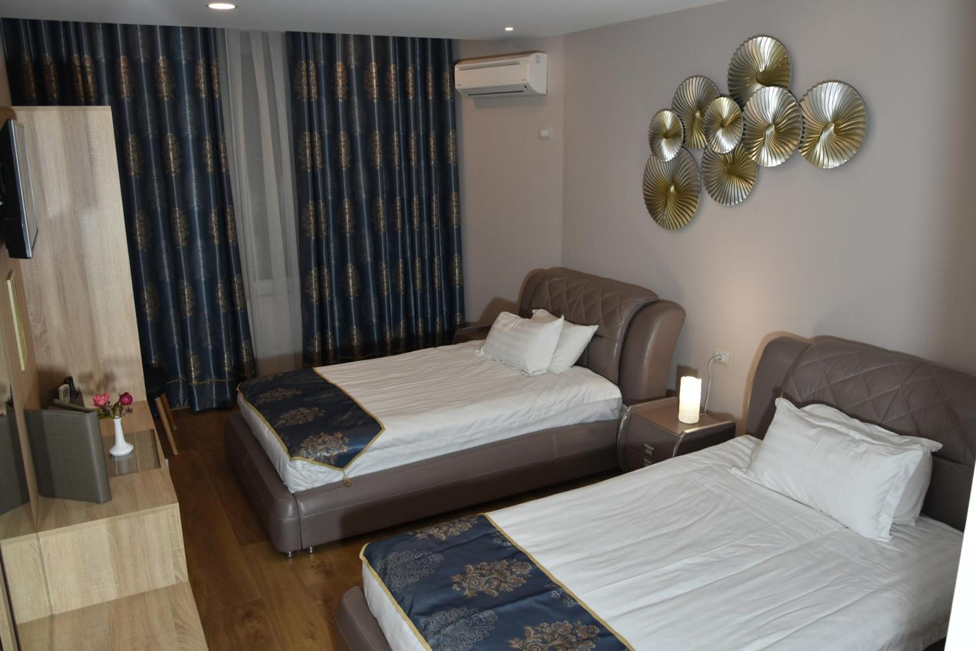Park Hotel Tirana Yzberish Экстерьер фото