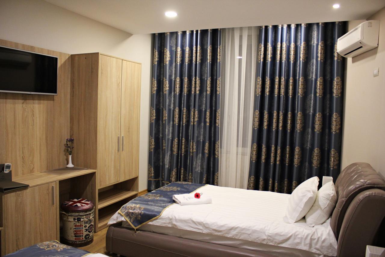 Park Hotel Tirana Yzberish Экстерьер фото